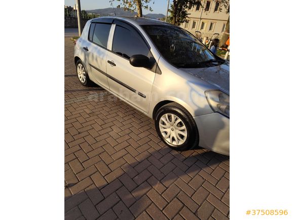 Sahibinden Renault Clio 1.5 dCi Authentique 2011 Model