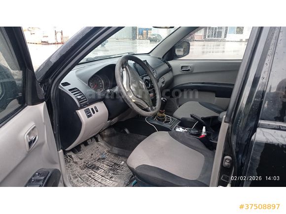 Sahibinden Mitsubishi L 200 4x2 Intense 2011 Model