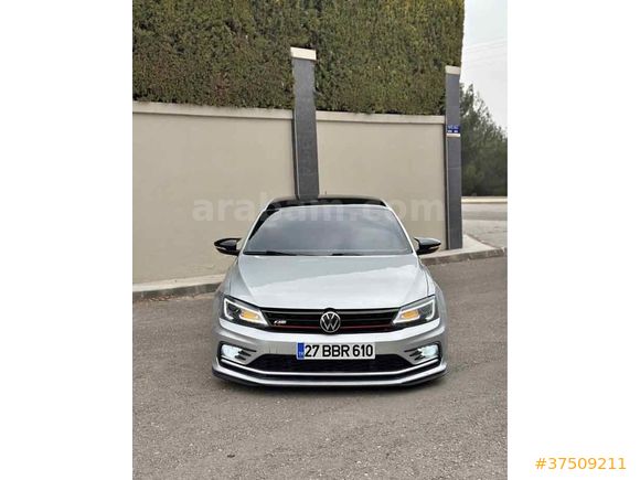 Sahibinden Volkswagen Jetta 1.6 TDi Trendline 2013 Model  270.000 km Gri (metalik)