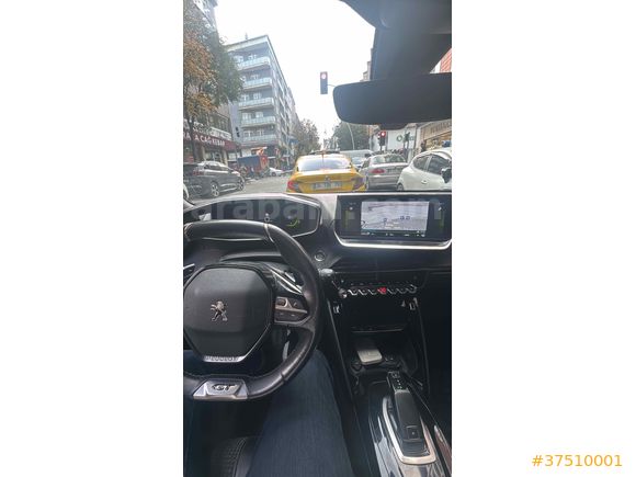 Sahibinden Peugeot 2008 1.2 PureTech GT Line 2020 Model İstanbul 122.000 km Siyah