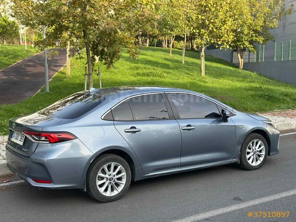 Sahibinden Toyota Corolla 1.5 Dream 2021 Model 