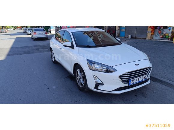 2020 focus boyasız 104 bin km