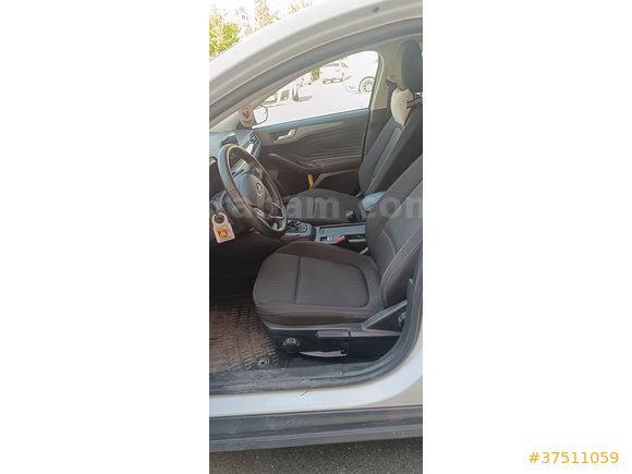 2020 focus boyasız 105 bin km