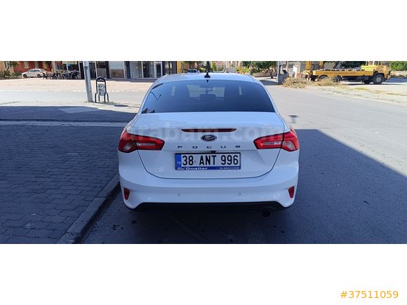 2020 focus boyasız 105 bin km