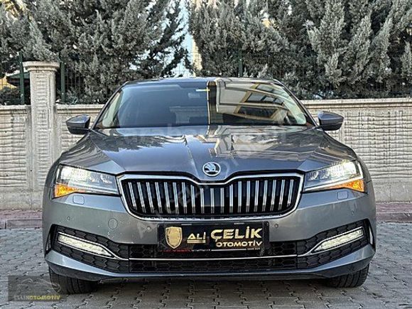 2022/SÜPER_B/1.5 TSI PREMİUM/YENİTİP DİREKS/HAYALET/LED_FARLAR