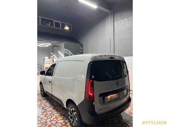 Sahibinden Renault Express 1.5 BlueDCI Touch 2024 Model 