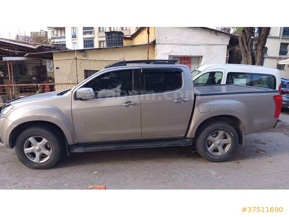 Sahibinden Isuzu D-Max 2.5 4x4 V-Cross 2014 Model 