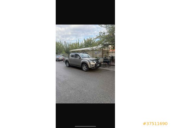 Sahibinden Isuzu D-Max 2.5 4x4 V-Cross 2014 Model 