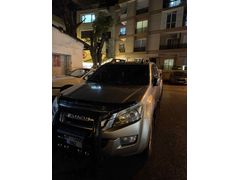 Sahibinden Isuzu D-Max 2.5 4x4 V-Cross 2014 Model 
