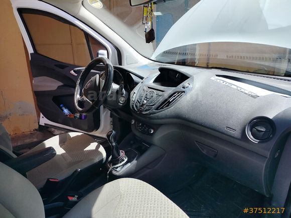 Sahibinden Ford Tourneo Courier 1.5 TDCi Titanium Plus 2018 Model