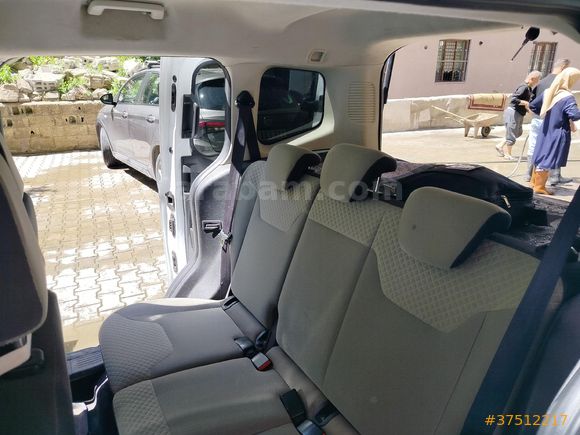 Sahibinden Ford Tourneo Courier 1.5 TDCi Titanium Plus 2018 Model
