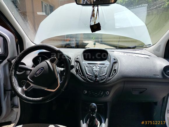 Sahibinden Ford Tourneo Courier 1.5 TDCi Titanium Plus 2018 Model