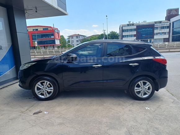 Takas Olur Sahibinden Hyundai ix35 1.6 GDI Style Plus 2011 Model  174.000 km Siyah
