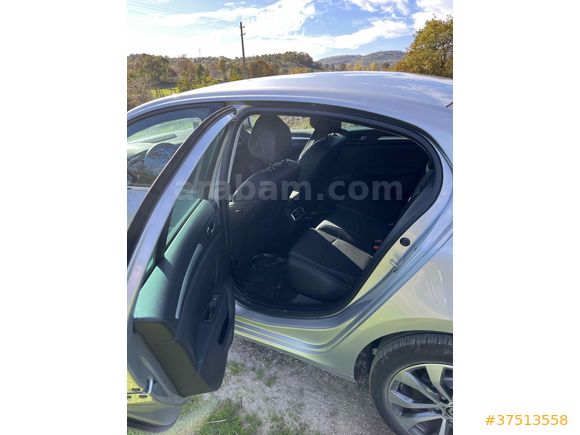 Sahibinden Renault Megane 1.3 TCe Icon 2025 Model 