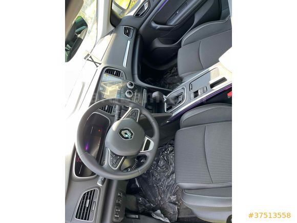 Sahibinden Renault Megane 1.3 TCe Icon 2025 Model 