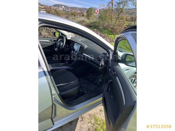 Sahibinden Renault Megane 1.3 TCe Icon 2025 Model 