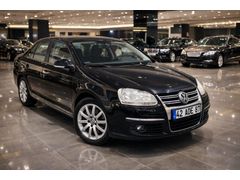 Sahibinden Volkswagen Jetta 1.6 Primeline 2008 Model  205.000 km Siyah
