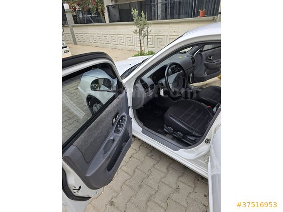 Sahibinden Hyundai Accent 1.6 Admire 2005 Model 