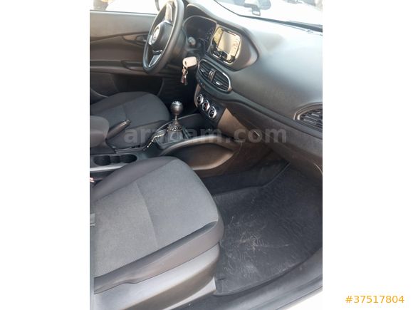 Sahibinden Fiat Egea 1.4 Fire Easy 2023 Model