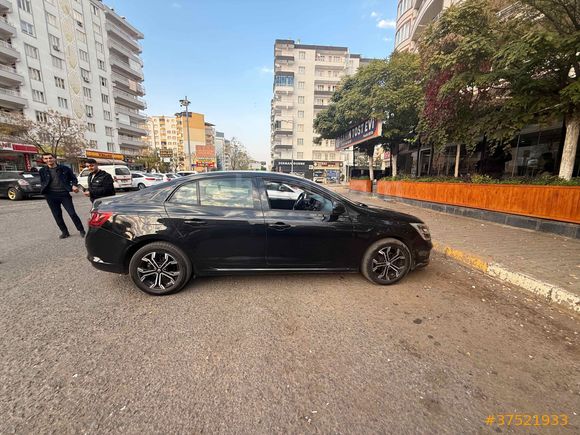 Sahibinden Renault Megane 1.6 Joy 2017 Model 