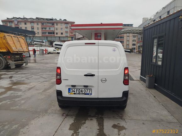 Sahibinden Opel Combo 1.5 CDTI Edition 2022 Model  109.000 km Beyaz
