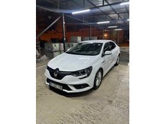 Öğretmenden Renault Megane Touch 2016 Tesla Ekran Düşük Km 
