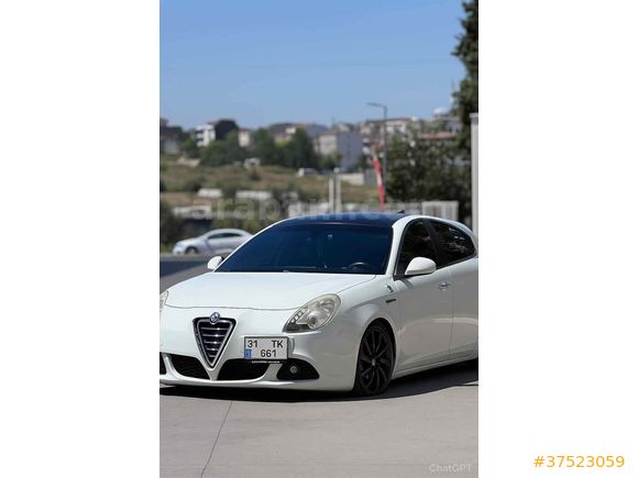Sahibinden Alfa Romeo Giulietta 1.6 JTD Distinctive 2012 Model 