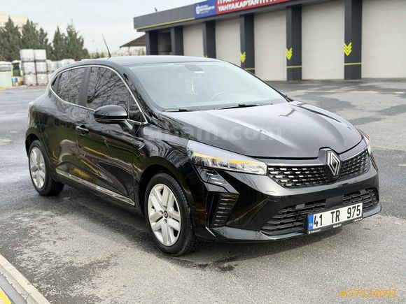 Sahibinden Renault Clio 1.0 TCe Evolution 2023 Model 