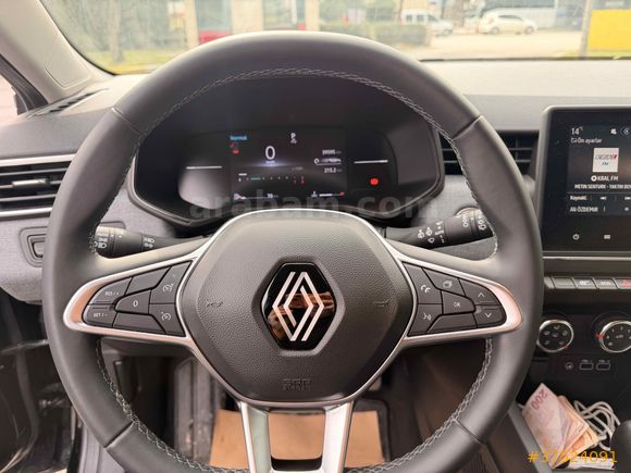 Sahibinden Renault Clio 1.0 TCe Evolution 2023 Model 