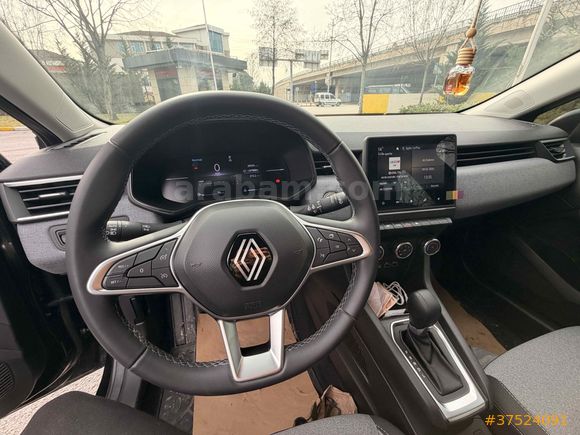 Sahibinden Renault Clio 1.0 TCe Evolution 2023 Model 