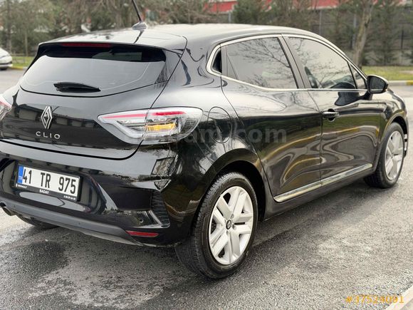Sahibinden Renault Clio 1.0 TCe Evolution 2023 Model 