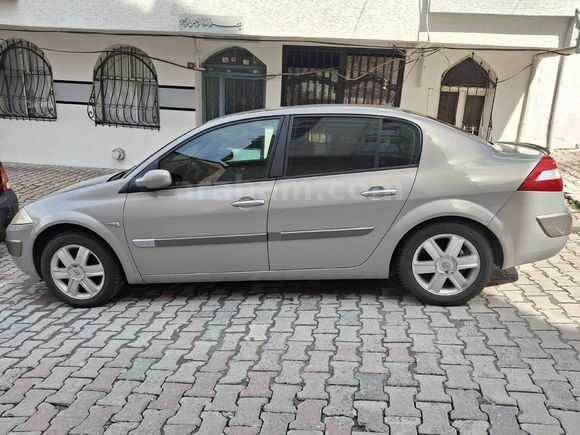 Sahibinden Renault Megane 1.6 Dynamique 2005 Model
