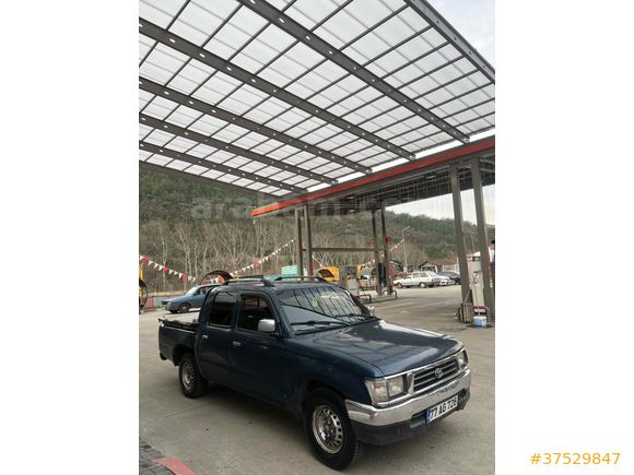 Sahibinden Toyota Hilux 2.4 D 2000 Model 