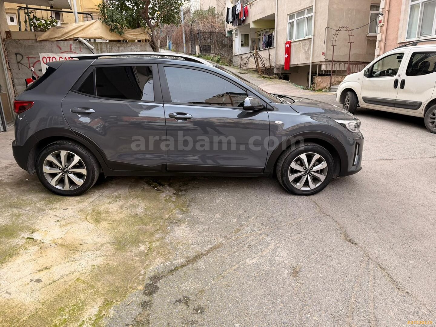 GZL AUTO'DAN 2022 KİA STONİC SUNROOF OTOMATİK 100KM 6