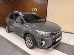 GZL AUTO'DAN 2022 KİA STONİC SUNROOF OTOMATİK 100KM