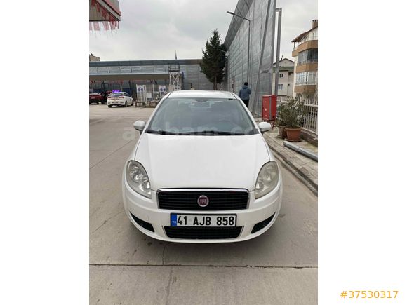 Sahibinden Fiat Linea 1.3 Multijet pop 2015 Model  281.000 km Beyaz