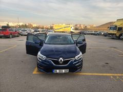 Sahibinden Renault Megane 1.3 TCe Touch 2023 Model