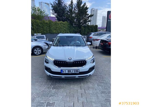 Sahibinden makyajlı kasa Skoda Kamiq 1.0 TSI 116 BG Premium 2025 Model 