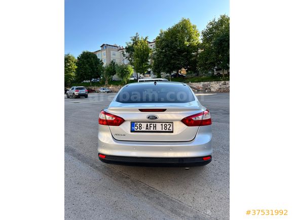 Sahibinden Ford Focus 1.6 Ti-VCT Titanium 2012 Model