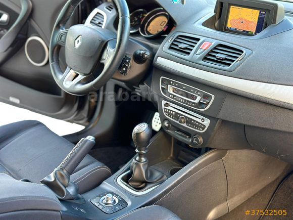 ACİL Megane 3 coupe tek değişen
