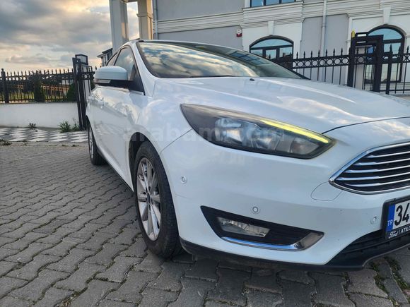 FORD FOCUS 1.5 TDCI 4K 120 ps 