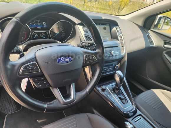FORD FOCUS Full Yetkili  Mk 3.5  1.5 TDCI F1 otomatik park 4K 120 ps 