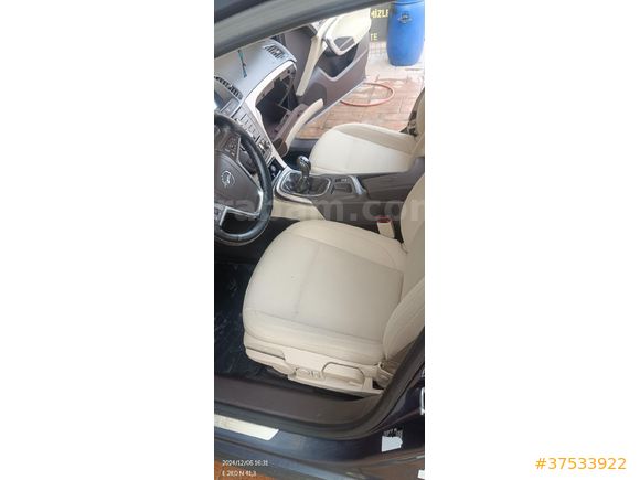 Sahibinden Opel Insignia 1.6 T Edition 2010 Model  251.000 km Mavi (metalik)