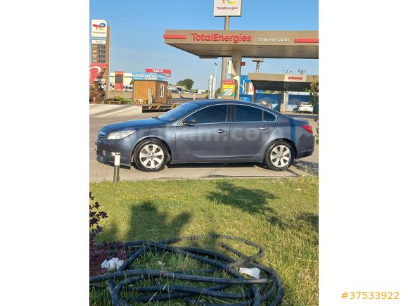 Sahibinden Opel Insignia 1.6 T Edition 2010 Model  251.000 km Mavi (metalik)