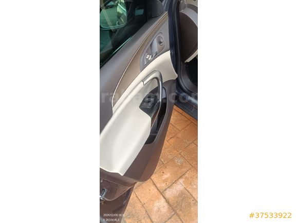 Sahibinden Opel Insignia 1.6 T Edition 2010 Model  251.000 km Mavi (metalik)