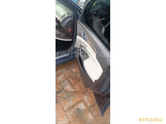 Sahibinden Opel Insignia 1.6 T Edition 2010 Model  251.000 km Mavi (metalik)