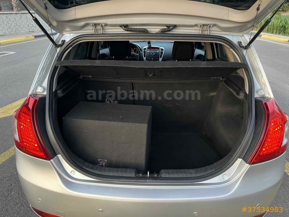 Sahibinden Kia Ceed 1.6 CRDi Motion 2011 Model 