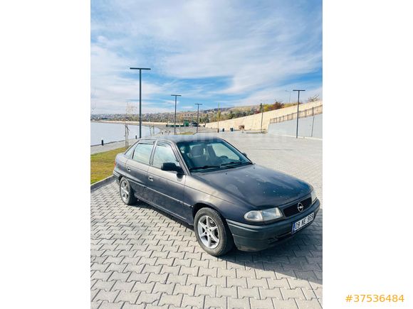 Sahibinden Opel Astra 1.6 1996 Model