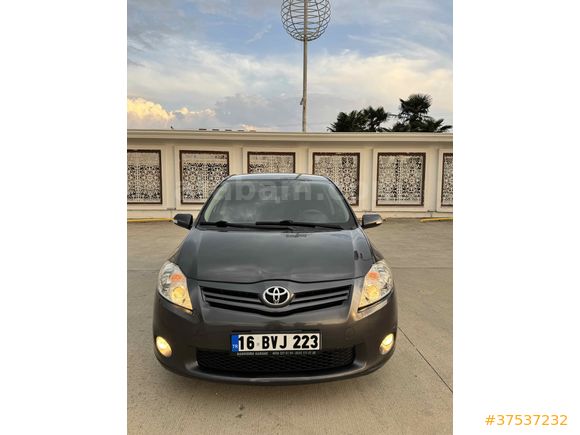 Sahibinden Toyota Auris 1.33 Comfort 2011 Model 