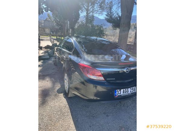 Sahibinden Opel Insignia 2.0 CDTI CDTi 2011 Model 